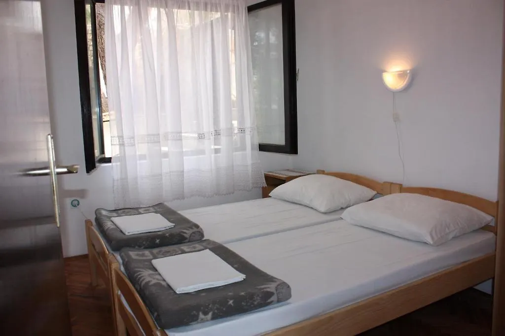 Apartments Jaska Pag Island